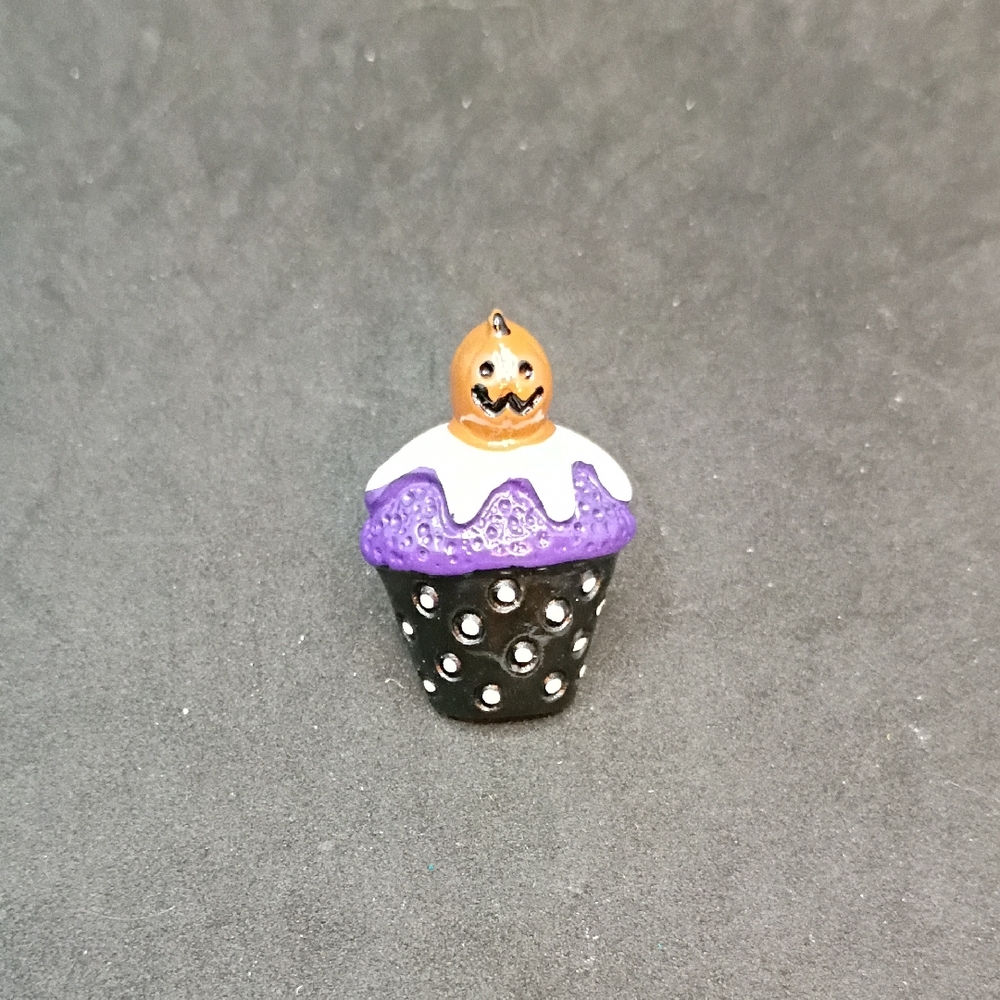 Halloween Cupcake Brooch